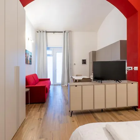 Hotiday Bernini מלון דירות 3*