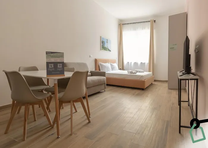 Hotiday Bernini Aparthotel