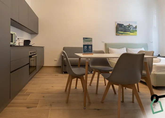 Hotiday Bernini Apart Otel 3*